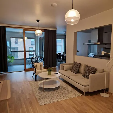 Spacious For 8 With Sauna In Jatkasaari ヘルシンキ